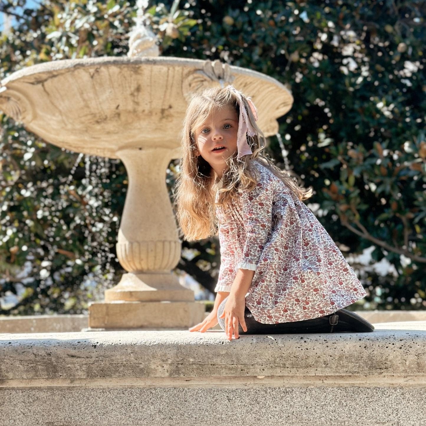 vestido-flores-berenjena-nina-cuello-volante-volante-habana-kids